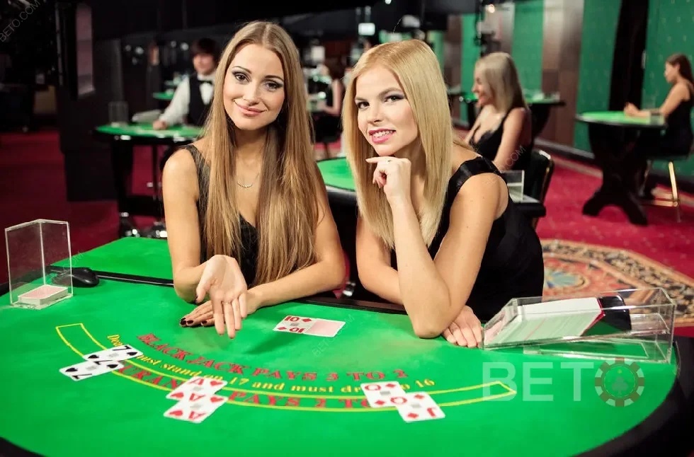 Tampilan ruang dealer dan meja live casino SM605